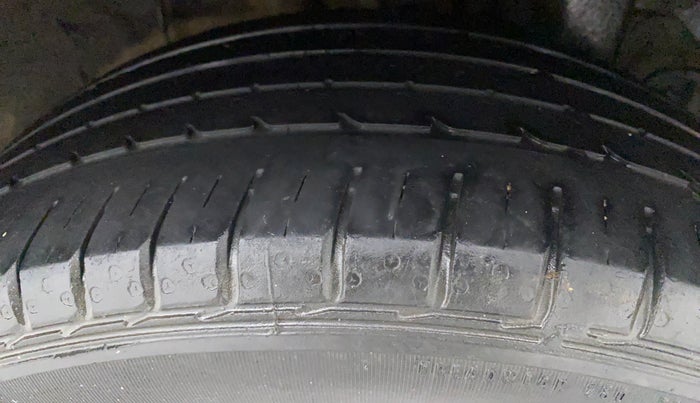 2017 Hyundai Elite i20 ASTA 1.2, Petrol, Manual, 48,232 km, Left Rear Tyre Tread
