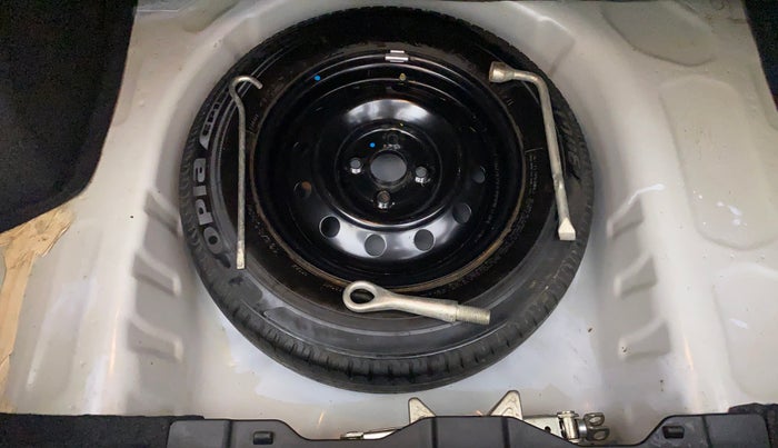 2017 Maruti Dzire VXI AMT, Petrol, Automatic, 35,401 km, Spare Tyre