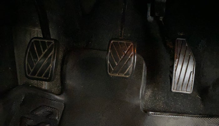 2023 Maruti Baleno ZETA PETROL 1.2, Petrol, Manual, 40,186 km, Pedals