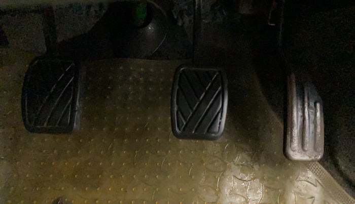 2011 Maruti A Star VXI, Petrol, Manual, 79,392 km, Pedals