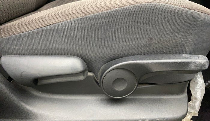 2021 Toyota URBAN CRUISER PREMIUM GRADE AT, Petrol, Automatic, 81,443 km, Driver Side Adjustment Panel