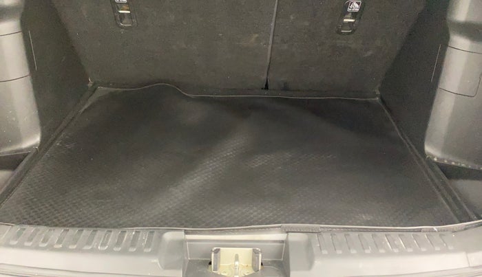 2021 Toyota URBAN CRUISER PREMIUM GRADE AT, Petrol, Automatic, 81,443 km, Boot Inside