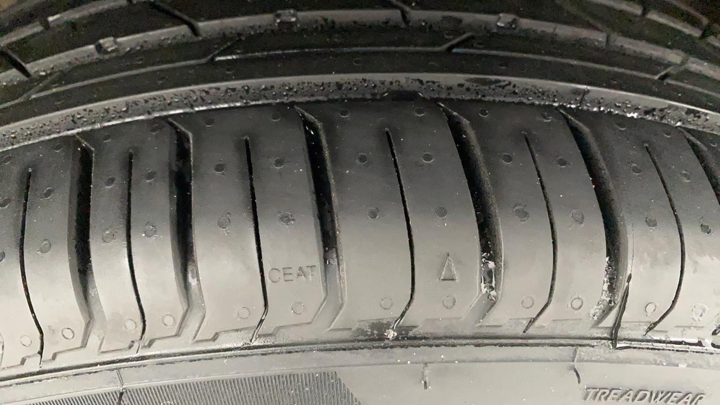2021 Toyota URBAN CRUISER PREMIUM GRADE AT, Petrol, Automatic, 81,443 km, Left Front Tyre Tread