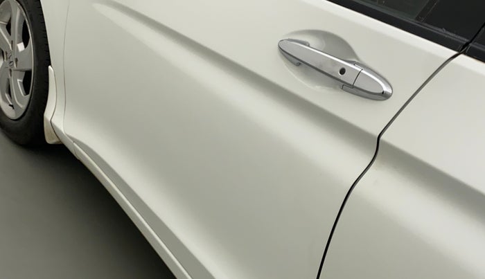 2016 Honda City 1.5L I-VTEC VX, Petrol, Manual, 50,645 km, Front passenger door - Paint has faded