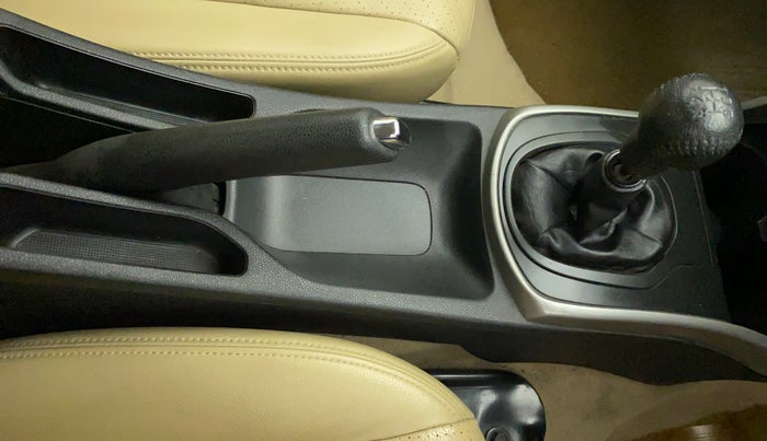 2016 Honda City 1.5L I-VTEC VX, Petrol, Manual, 50,645 km, Gear Lever