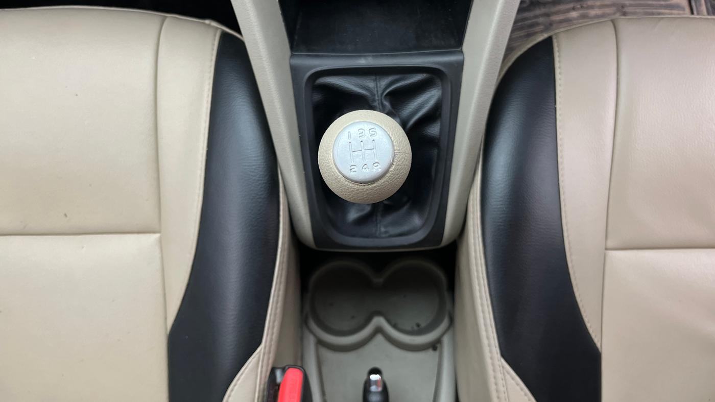 2016 Maruti Celerio ZDI, Diesel, Manual, 59,828 km, Gear Lever
