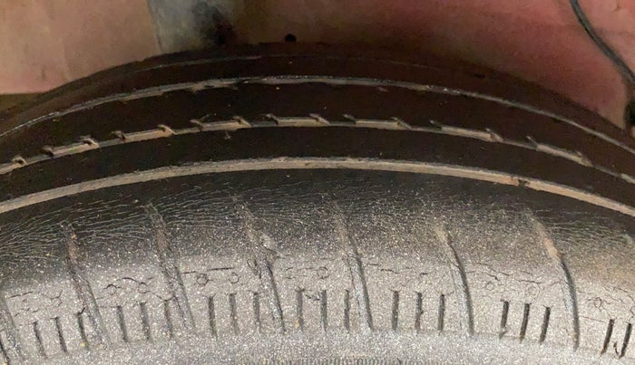 2016 Maruti Celerio ZXI AMT, Petrol, Automatic, 1,05,469 km, Right Rear Tyre Tread