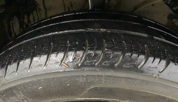 2019 Maruti Baleno DELTA PETROL 1.2, Petrol, Manual, 66,791 km, Right Front Tyre Tread