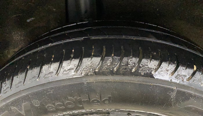 2019 Maruti Baleno DELTA PETROL 1.2, Petrol, Manual, 66,791 km, Right Rear Tyre Tread