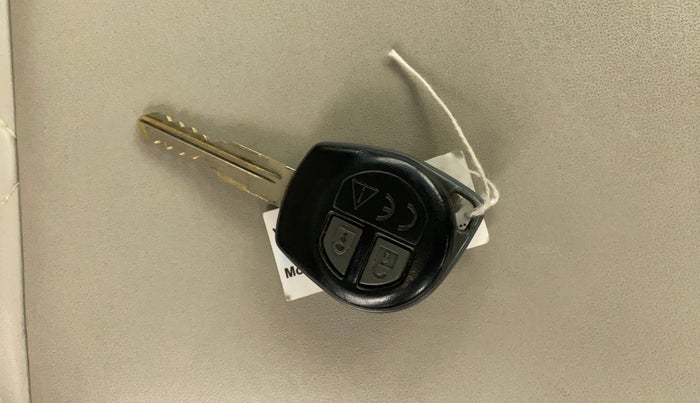 2019 Maruti Baleno DELTA PETROL 1.2, Petrol, Manual, 66,791 km, Key Close Up