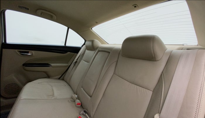 2018 Maruti Ciaz ALPHA 1.4 PETROL, Petrol, Manual, 45,811 km, Right Side Rear Door Cabin