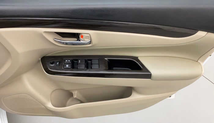 2018 Maruti Ciaz ALPHA 1.4 PETROL, Petrol, Manual, 45,811 km, Driver Side Door Panels Control
