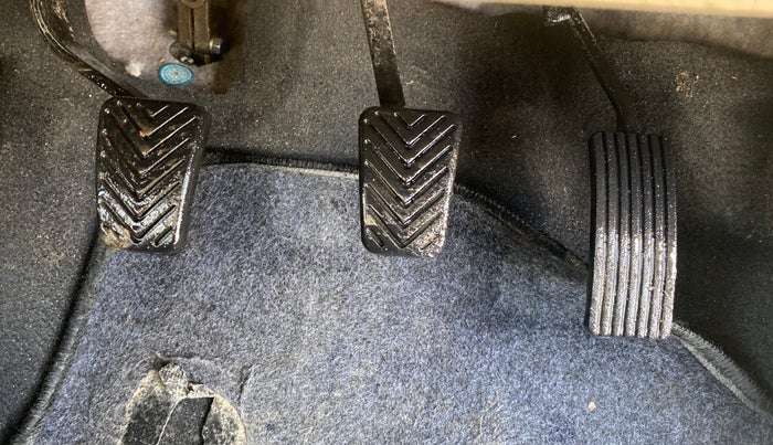 2017 Hyundai Eon ERA +, Petrol, Manual, 78,412 km, Pedals