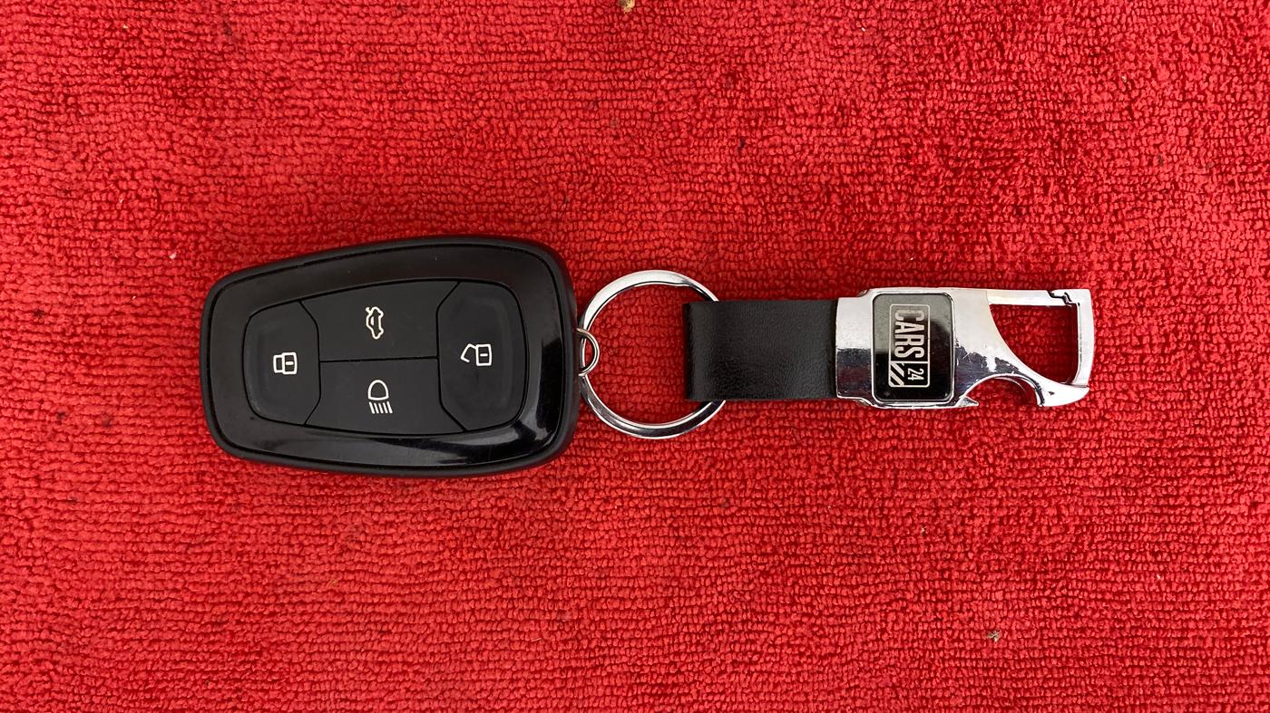 2022 Tata TIAGO NRG XZ AMT, Petrol, Automatic, 7,630 km, Key Close Up