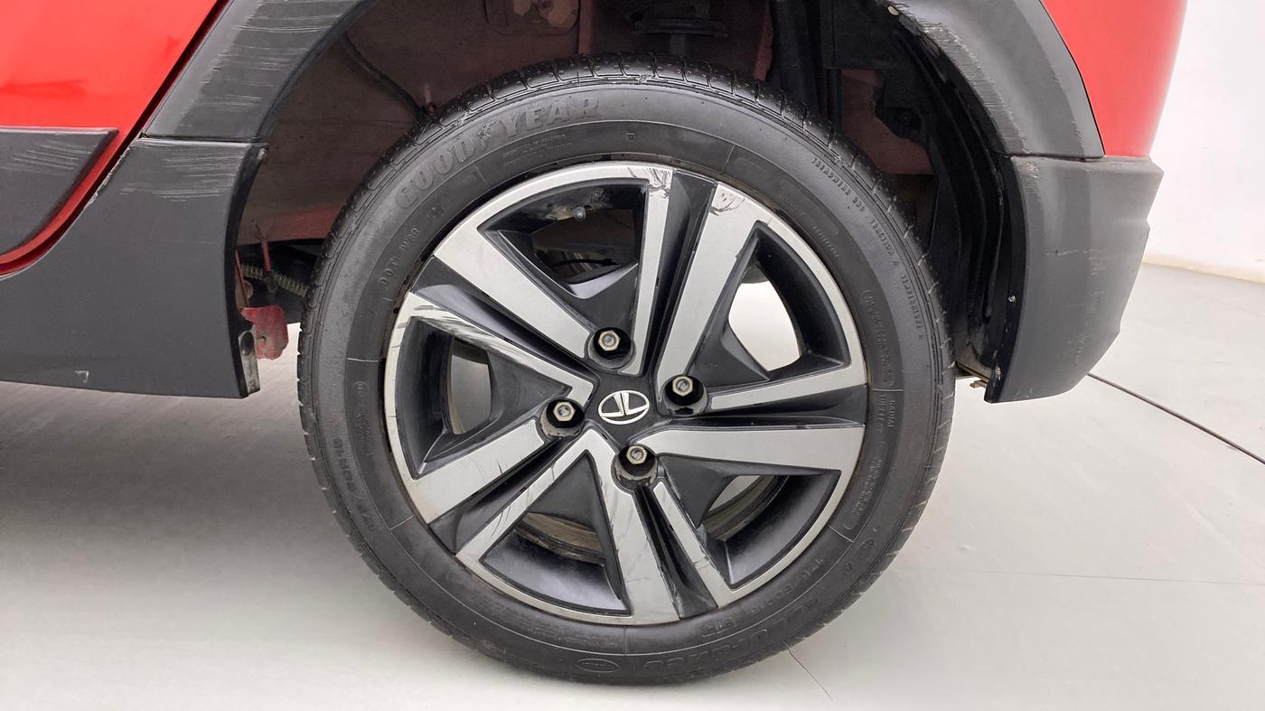 2022 Tata TIAGO NRG XZ AMT, Petrol, Automatic, 7,630 km, Left Rear Wheel