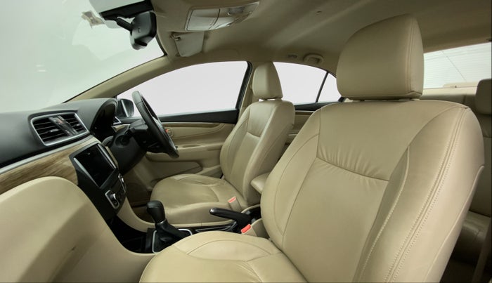 2020 Maruti Ciaz ALPHA 1.5 AT SHVS, Petrol, Automatic, 17,375 km, Right Side Front Door Cabin