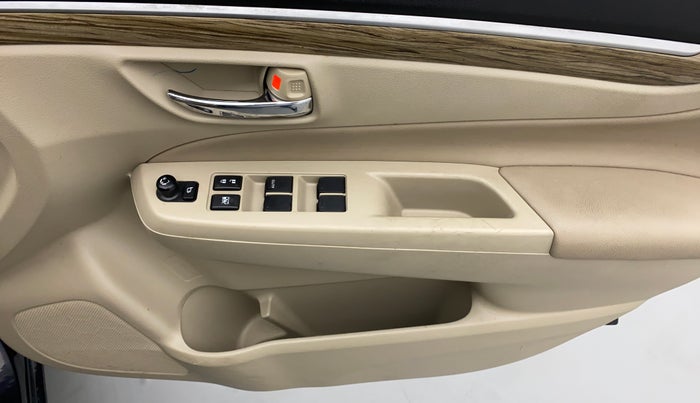 2020 Maruti Ciaz ALPHA 1.5 AT SHVS, Petrol, Automatic, 17,375 km, Driver Side Door Panels Control