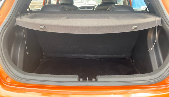 2018 Hyundai Elite i20 ASTA 1.2  CVT, Petrol, Automatic, 32,704 km, Boot Inside