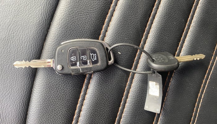 2018 Hyundai Elite i20 ASTA 1.2  CVT, Petrol, Automatic, 32,704 km, Key Close Up