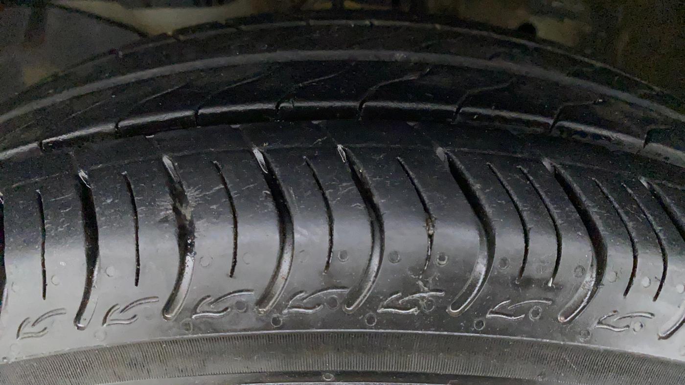 2019 Honda Amaze 1.2 V CVT I VTEC, Petrol, Automatic, 11,524 km, Right Front Tyre Tread