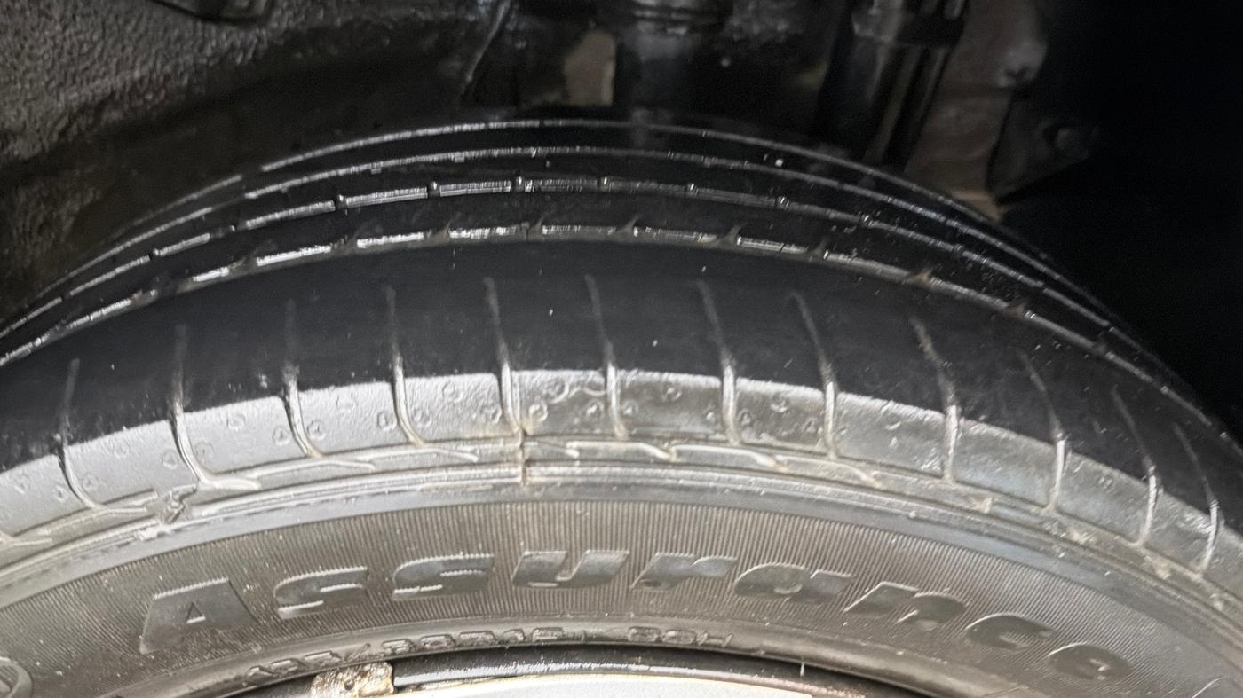 2018 Tata NEXON XM PETROL, Petrol, Manual, 42,767 km, Left Rear Tyre Tread