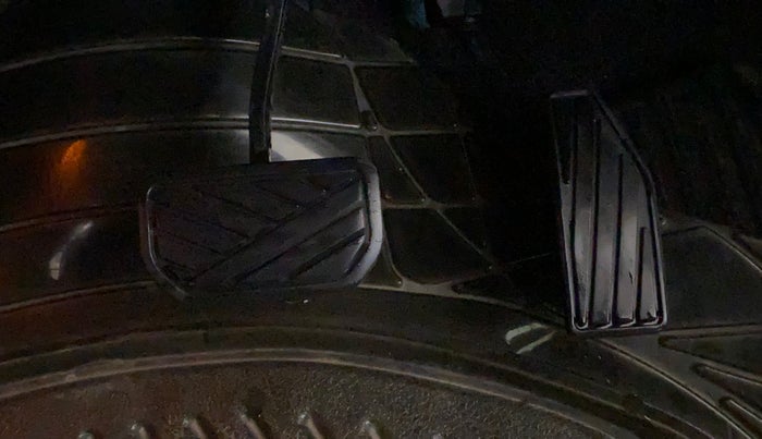 2020 Maruti Baleno ALPHA CVT PETROL 1.2, Petrol, Automatic, 42,101 km, Pedals