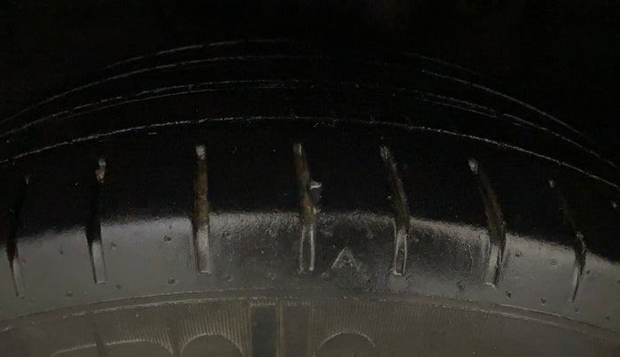 2020 Maruti Baleno ALPHA CVT PETROL 1.2, Petrol, Automatic, 42,101 km, Left Front Tyre Tread