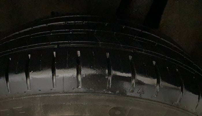 2020 Maruti Baleno ALPHA CVT PETROL 1.2, Petrol, Automatic, 42,101 km, Left Rear Tyre Tread