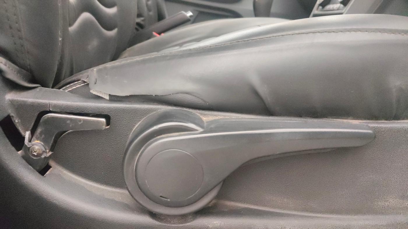 2019 Tata TIGOR XZ PLUS PETROL, Petrol, Manual, 72,772 km, Driver Side Adjustment Panel