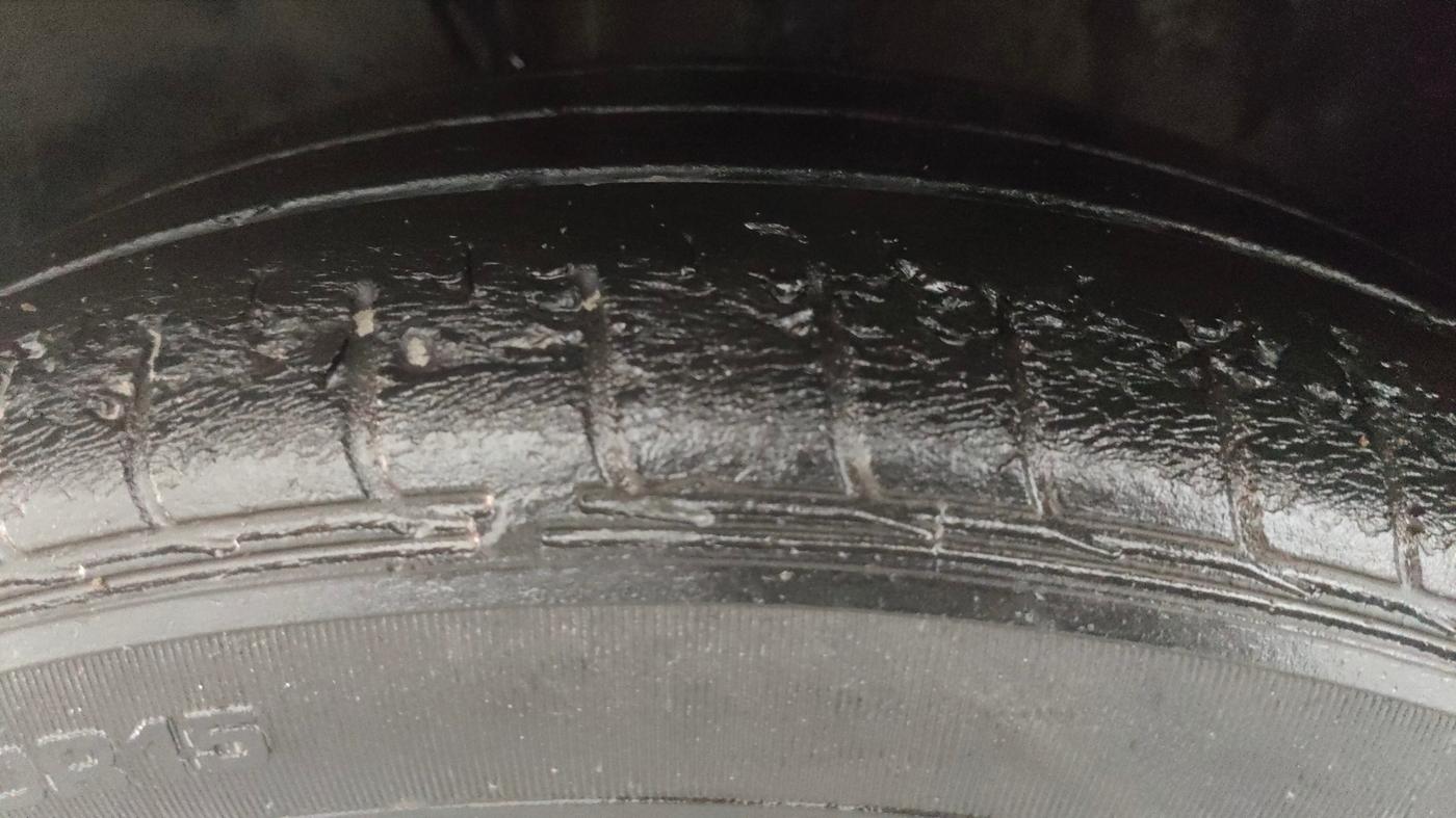 2019 Tata TIGOR XZ PLUS PETROL, Petrol, Manual, 72,772 km, Left Front Tyre Tread