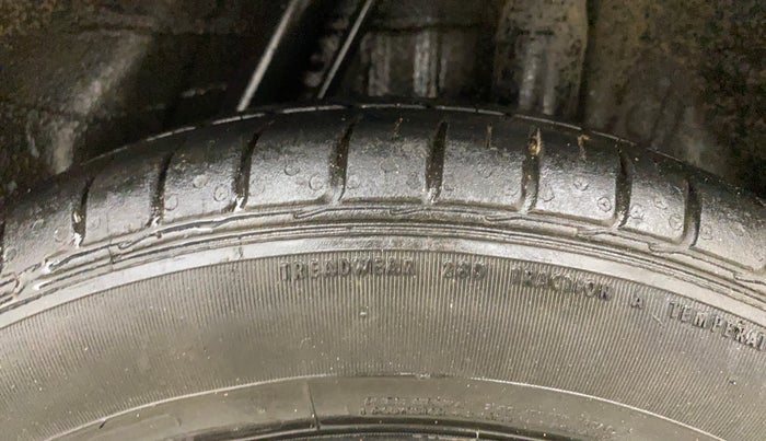 2016 Honda City 1.5L I-VTEC VX, Petrol, Manual, 1,02,341 km, Left Rear Tyre Tread