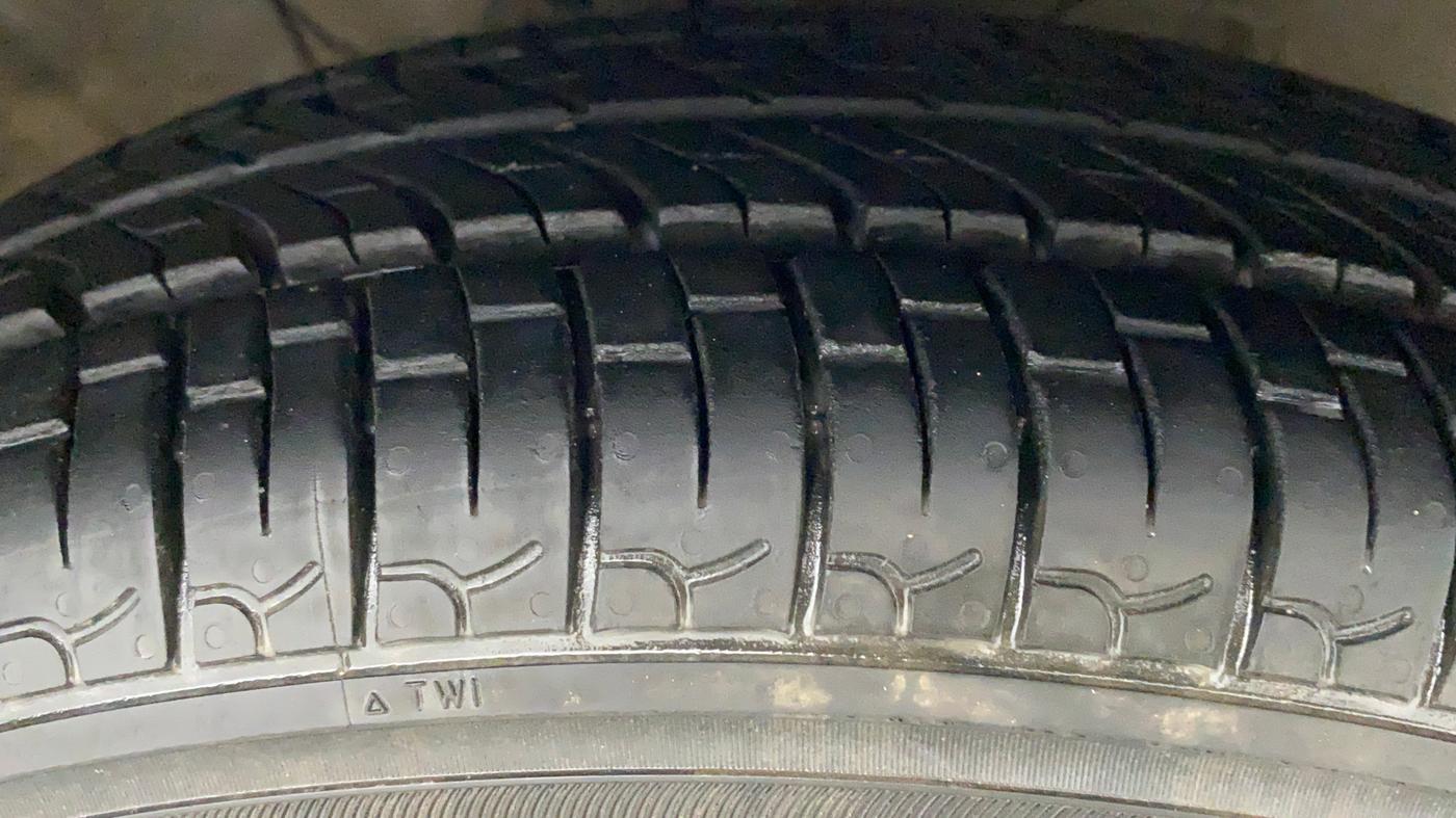 2021 Hyundai NEW SANTRO SPORTZ EXECUTIVE MT CNG, CNG, Manual, 55,730 km, Right Front Tyre Tread