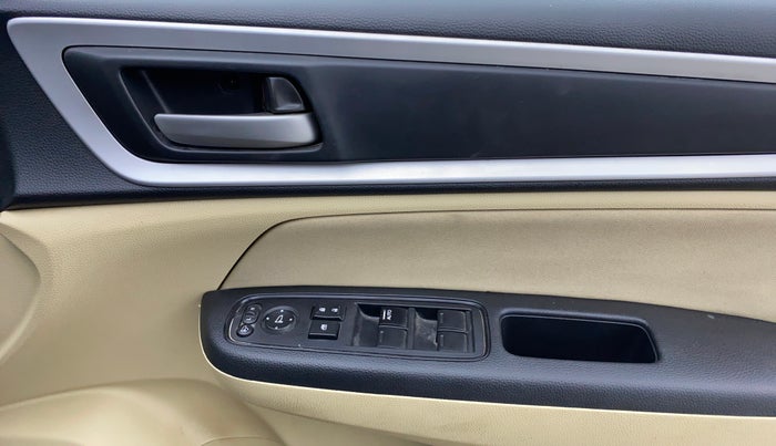 2024 Honda Amaze 1.2L I-VTEC VX, CNG, Manual, 18,907 km, Driver Side Door Panels Control