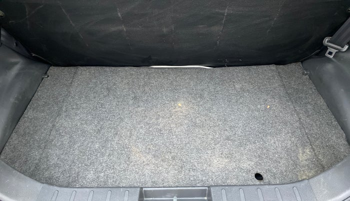 2017 Maruti Alto K10 VXI P, Petrol, Manual, 51,291 km, Boot Inside