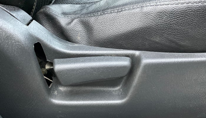2017 Maruti Alto K10 VXI P, Petrol, Manual, 51,291 km, Driver Side Adjustment Panel