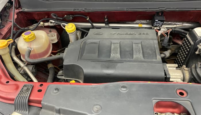 2018 Mahindra Kuv100 K8 6 STR, Petrol, Manual, 66,771 km, Engine View - Right