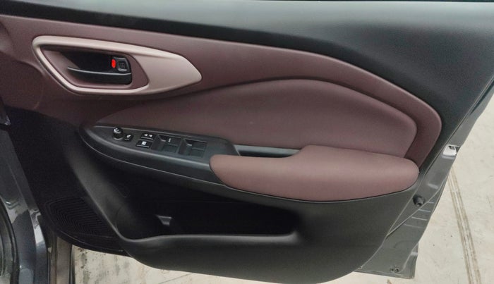 2024 Maruti FRONX DELTA PLUS 1.2L AGS, Petrol, Automatic, 6,578 km, Driver Side Door Panels Control