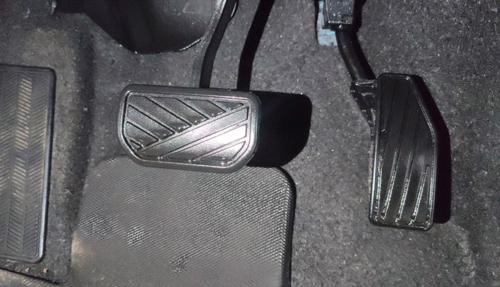 2024 Maruti FRONX DELTA PLUS 1.2L AGS, Petrol, Automatic, 6,578 km, Pedals