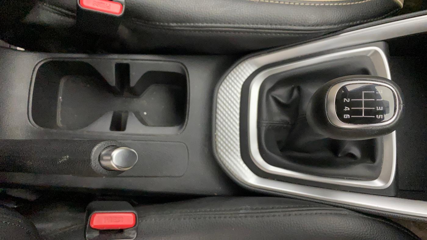 2020 KIA SONET HTX 1.0 IMT, Petrol, Manual, 24,023 km, Gear Lever