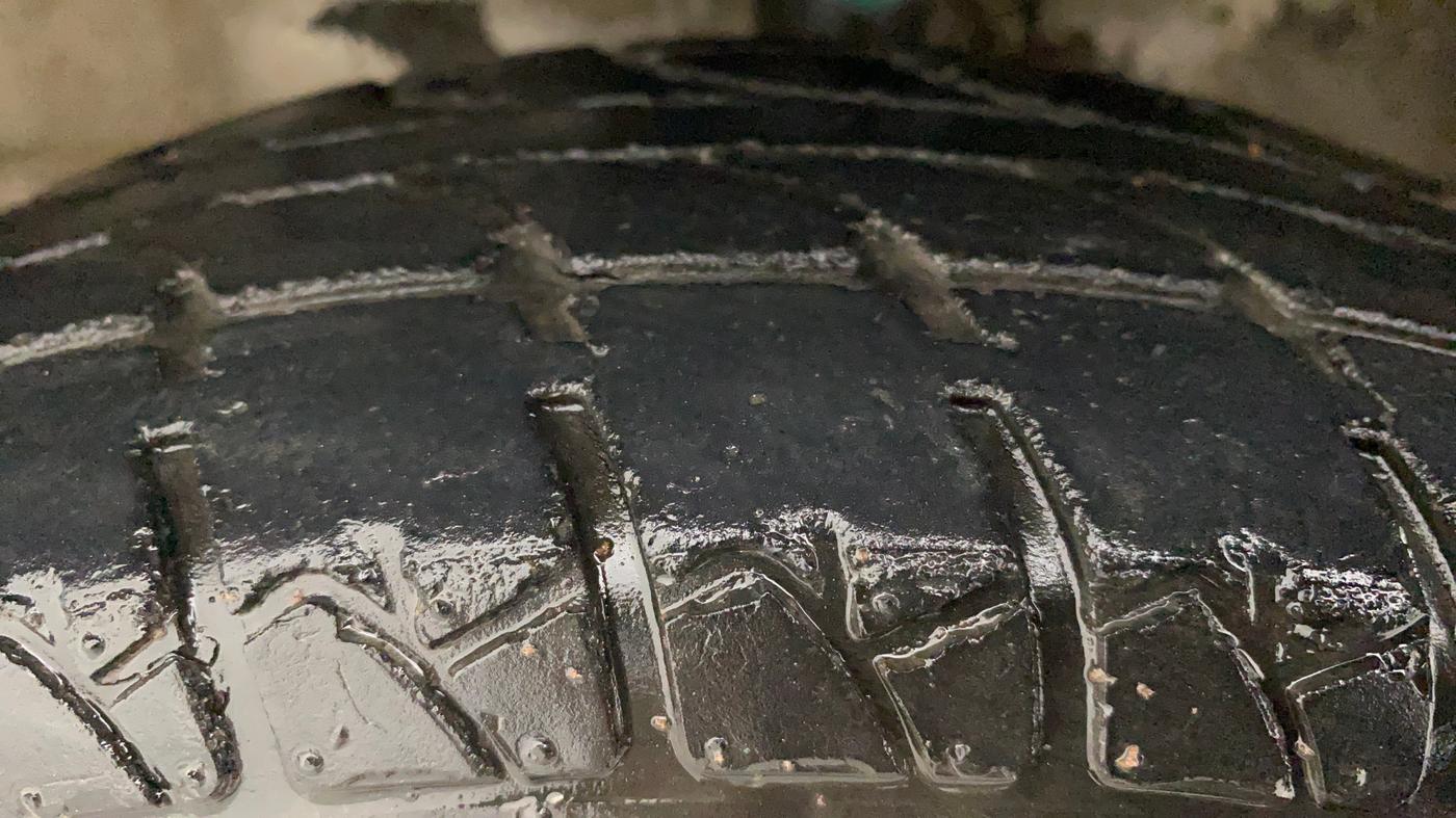 2014 Maruti Wagon R 1.0 LXI CNG, CNG, Manual, 43,986 km, Left Front Tyre Tread