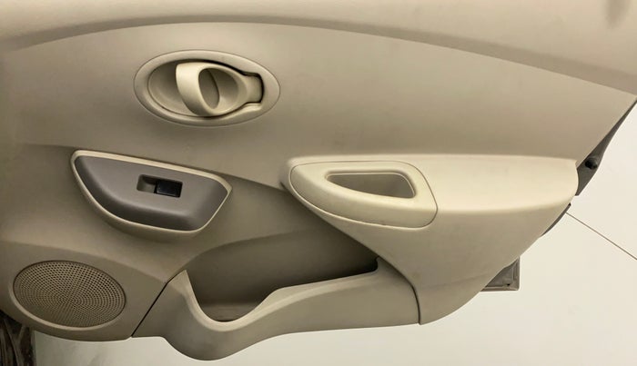 2015 Datsun Go Plus T, Petrol, Manual, 51,727 km, Driver Side Door Panels Control