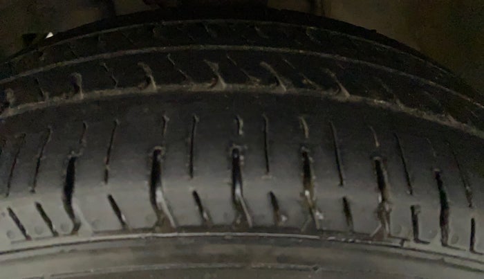 2015 Datsun Go Plus T, Petrol, Manual, 51,727 km, Left Rear Tyre Tread