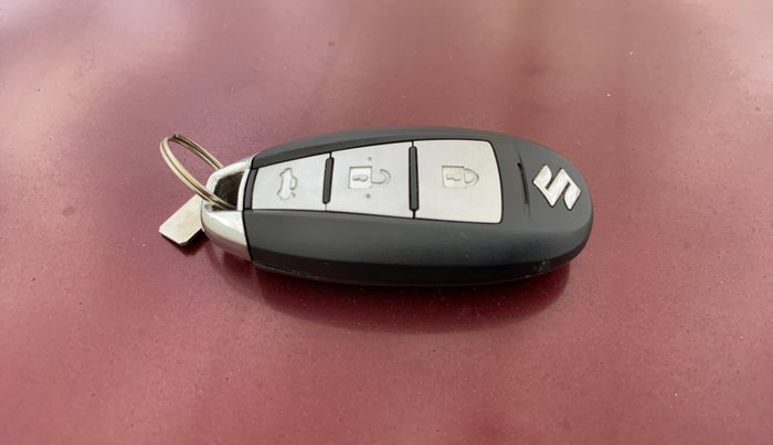 2017 Maruti Ciaz ZETA DIESEL 1.3, Diesel, Manual, 1,41,965 km, Key Close Up