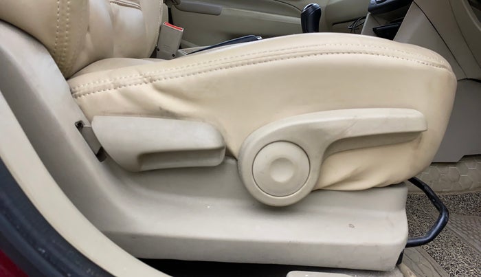 2017 Maruti Ciaz ZETA DIESEL 1.3, Diesel, Manual, 1,41,965 km, Driver Side Adjustment Panel