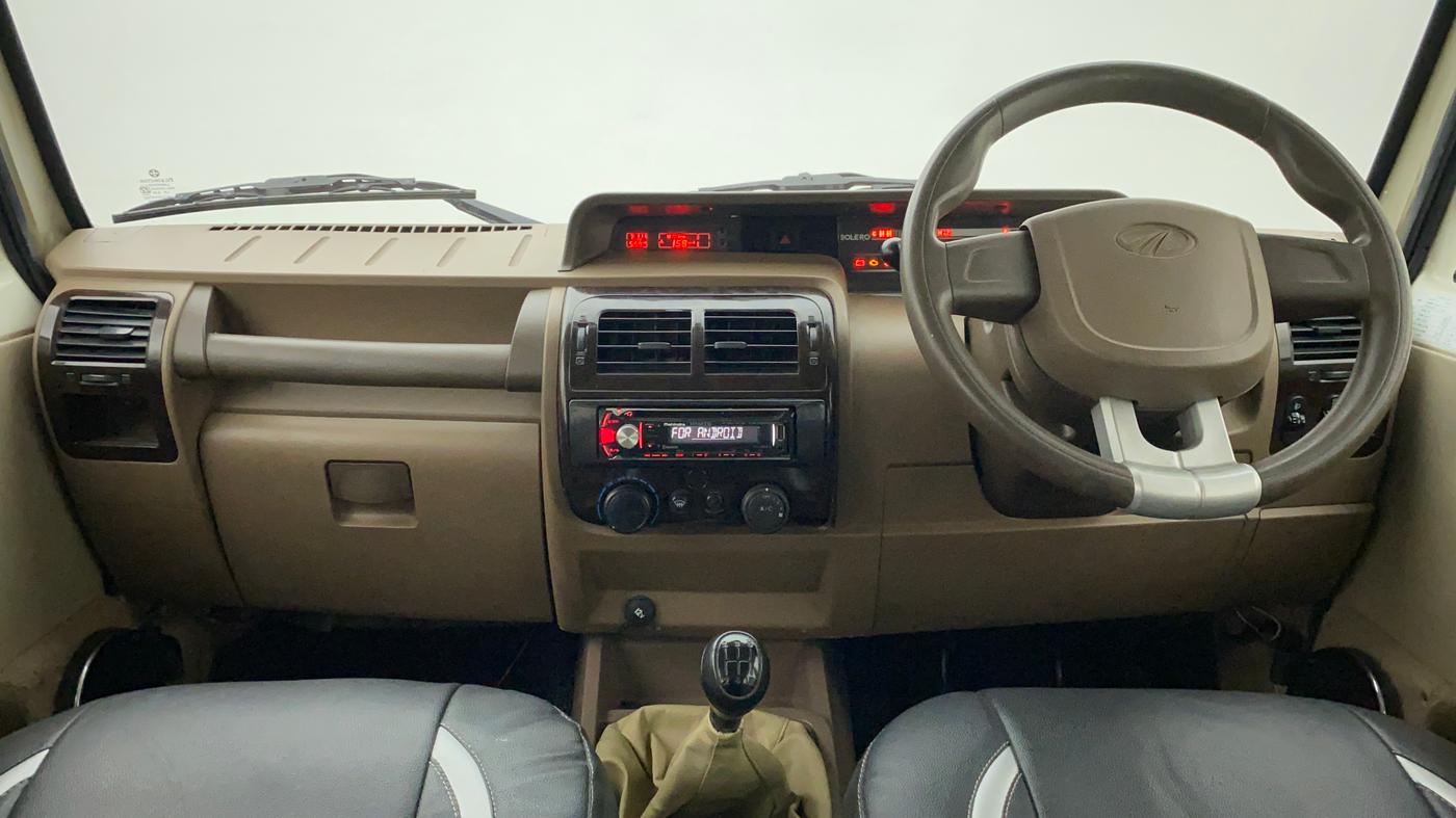 2017 Mahindra Bolero Power+ ZLX Micro Hybrid, Diesel, Manual, 99,835 km, Dashboard