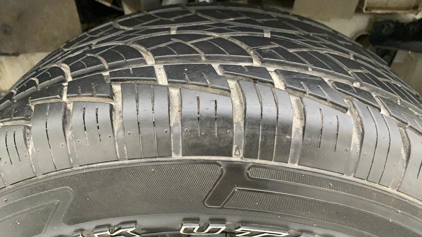 2017 Mahindra Bolero Power+ ZLX Micro Hybrid, Diesel, Manual, 99,835 km, Right Front Tyre Tread