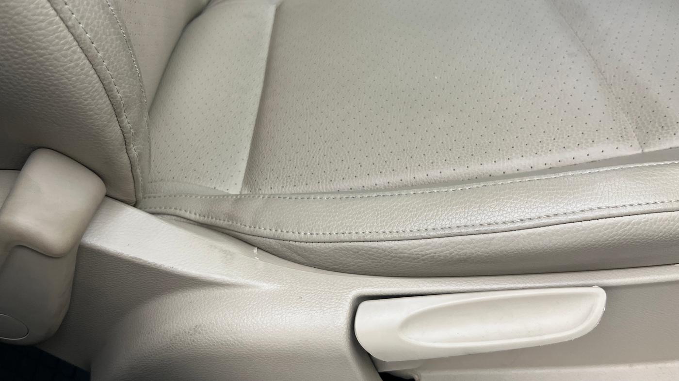 2021 Volkswagen Vento HIGHLINE 1.0L TSI, Petrol, Manual, 77,966 km, Driver Side Adjustment Panel