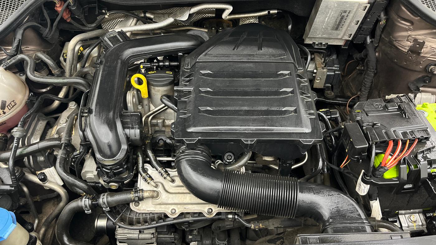 2021 Volkswagen Vento HIGHLINE 1.0L TSI, Petrol, Manual, 77,966 km, Engine View