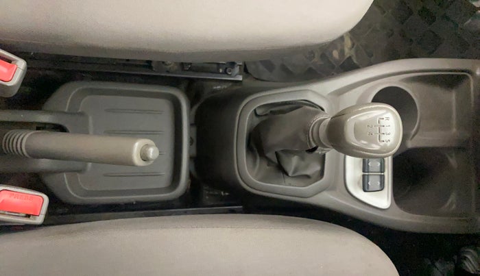 2017 Datsun Redi Go T (O), Petrol, Manual, 43,414 km, Gear Lever