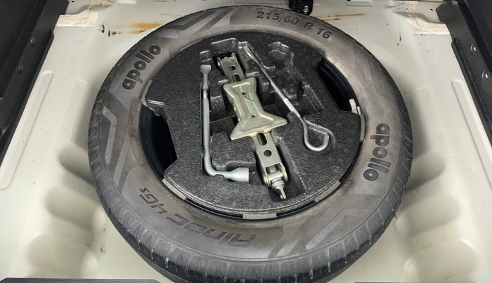 2019 Maruti Vitara Brezza ZDI, Diesel, Manual, 31,516 km, Spare Tyre